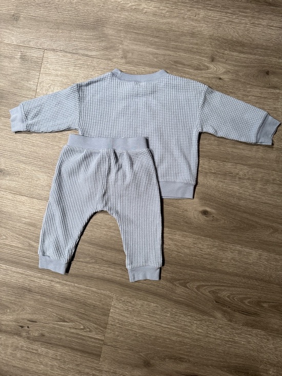 Carters Matching Set - Picture 2 of 5